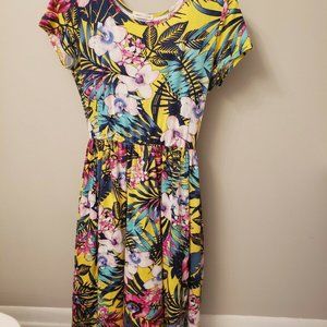 Tropical Reb. & J Dress (Size Medium/6) Comfy!